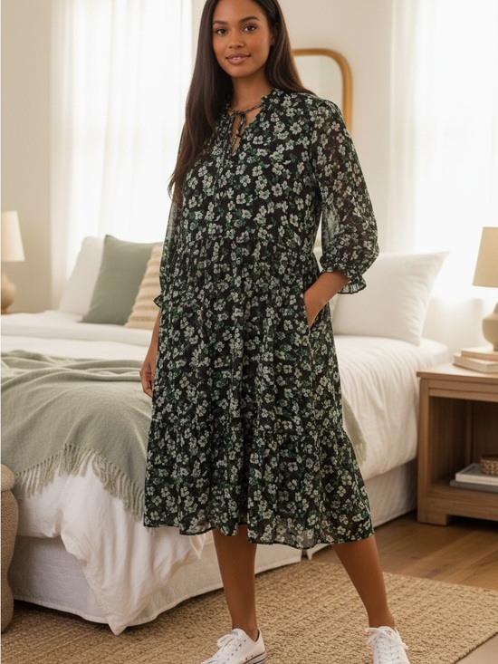 Estelle Dresses & Skirts - Estelle Floral Tie-Neck Midi Dress in Black and Green 2X New